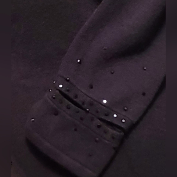 Yuka size T2 (M) black dress - Picture 2 of 7